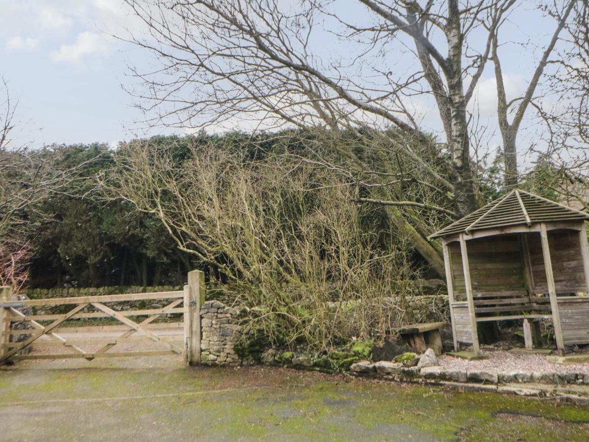 Horse Mill Lodge Taddington Exterior photo
